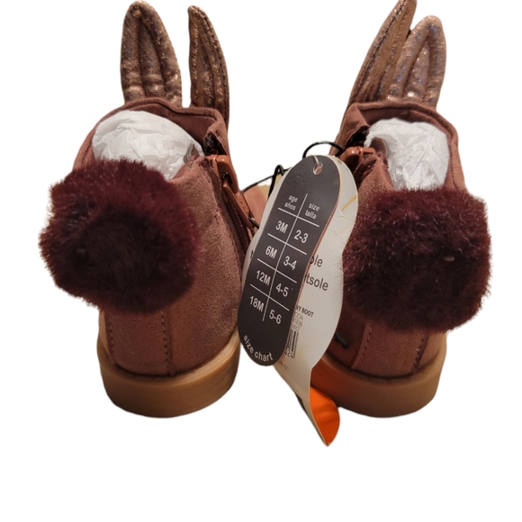 5/$25 baby girl suede bunny boots - Picture 4 of 6